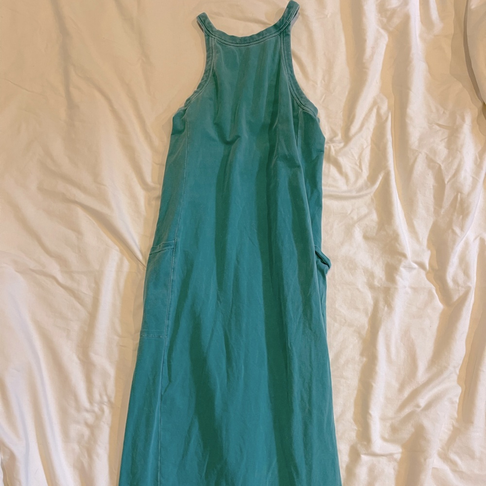 Casual yoke neck dress (POCKETS!!)